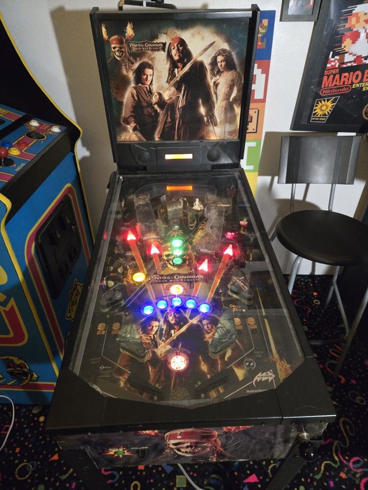 Pirates Of The Caribbean Zizzle Pinball Machine