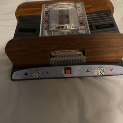 Card shuffler 