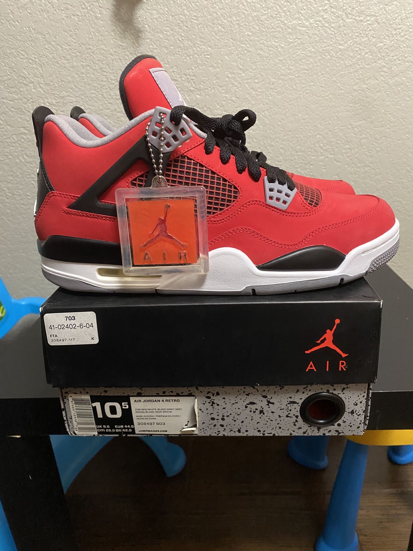 Air Jordan Retro 4s Toro $300 FIRM CASH ONLY