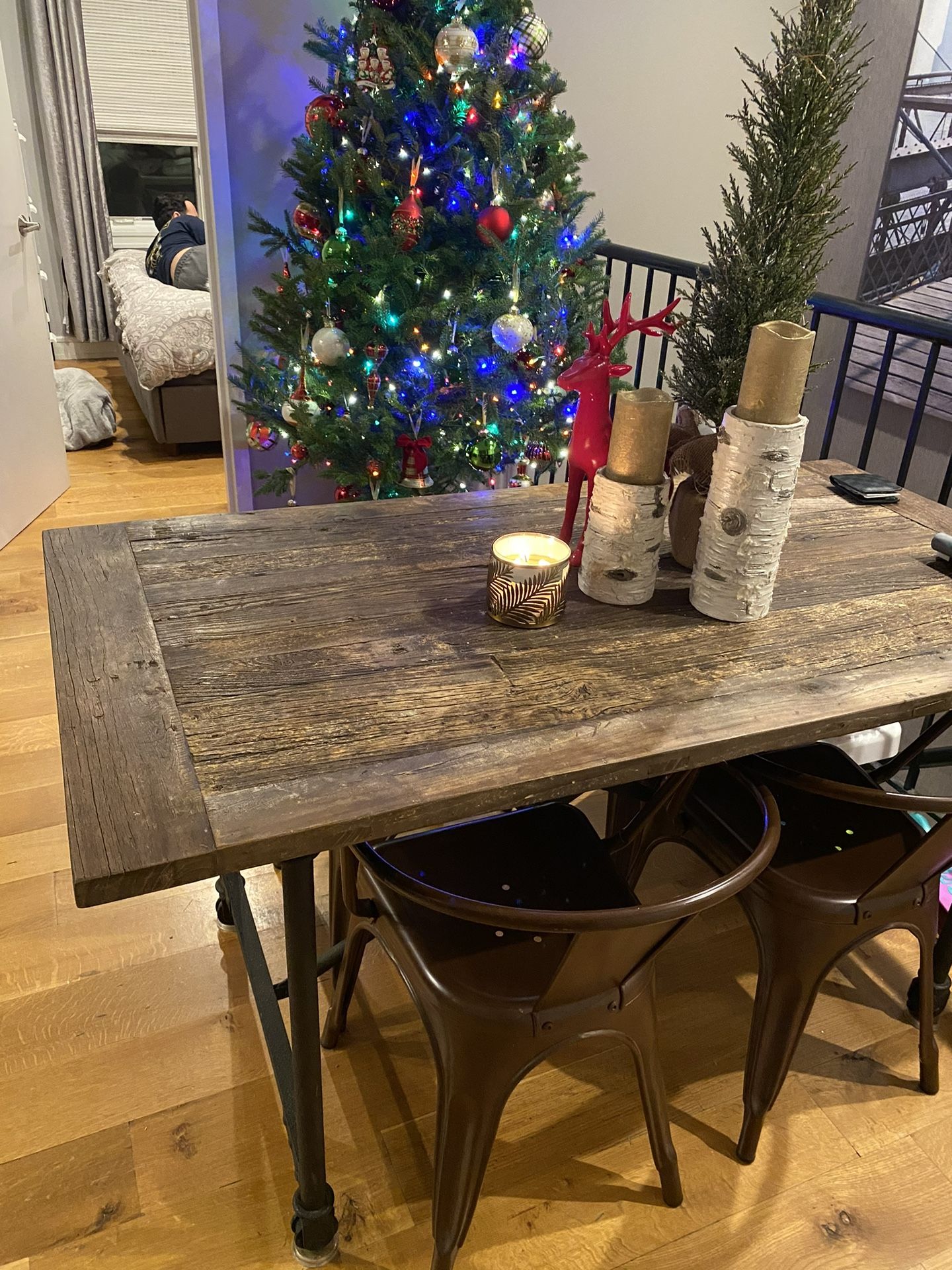 Flatiron rectangular 2024 dining table