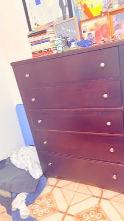 Dresser