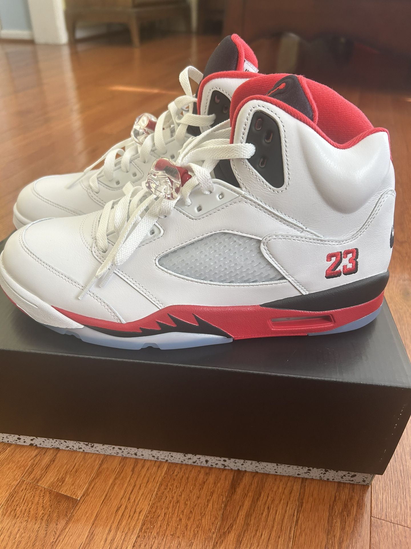 Air Jordan 5 Fire Red "Black Tongue" DS