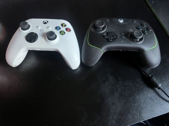 Xbox One Series S Remote And Xbox Wolverine V2