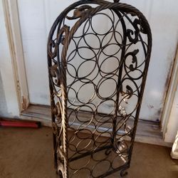 Wrought iron win rack holds 20 bottles
