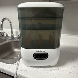 Baby Brezza sterilizer and dryer advanced