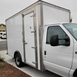 2023 Ford Econoline