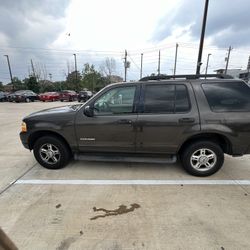 2005 Ford Explorer