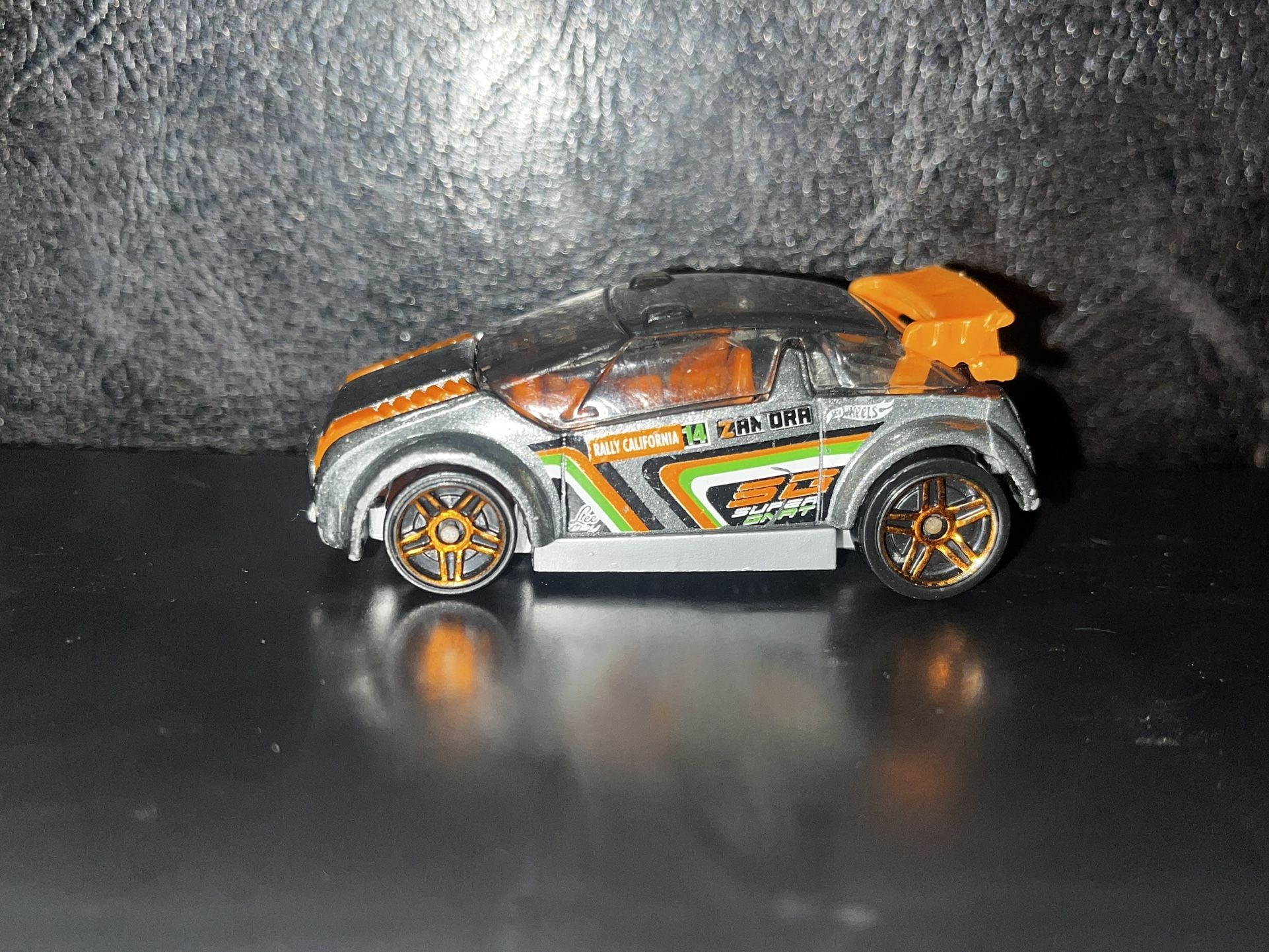 12 Small Hot Wheel Cars