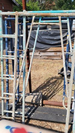 Scaffolding  frames