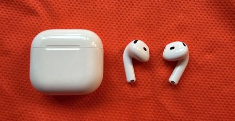 AirPod 4