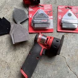 Milwaukee Detail Sander M12