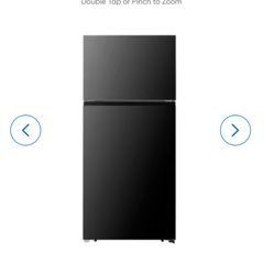 Hisense 18.0-cu ft Standard-Depth 30.0-in Wide Top-Freezer Refrigerator ( Black )