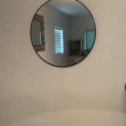 Round Mirror