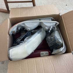 Chevy SILVERADO Headlights/ Taillights 