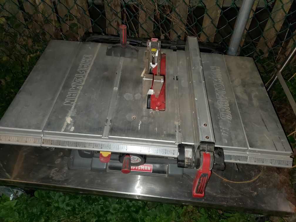 Table Saw 10-in. Craftsman, Laser Guide.