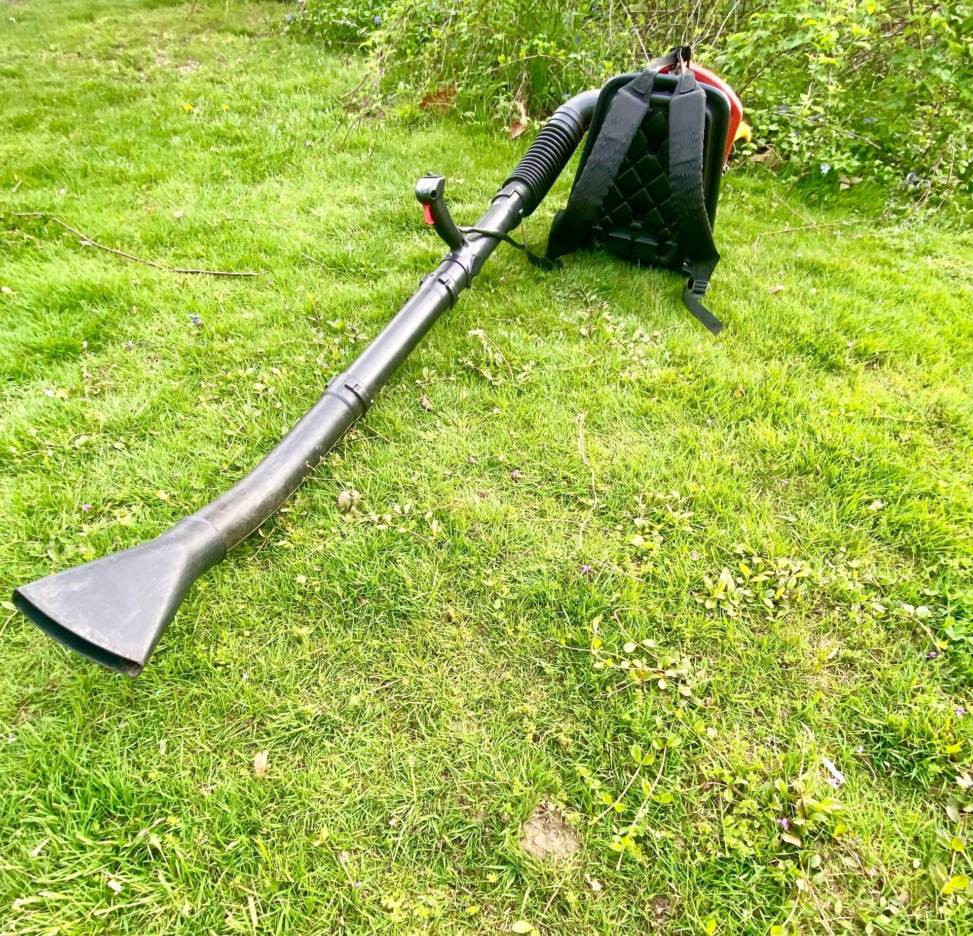 HomeLite Backpack Leaf Blower
