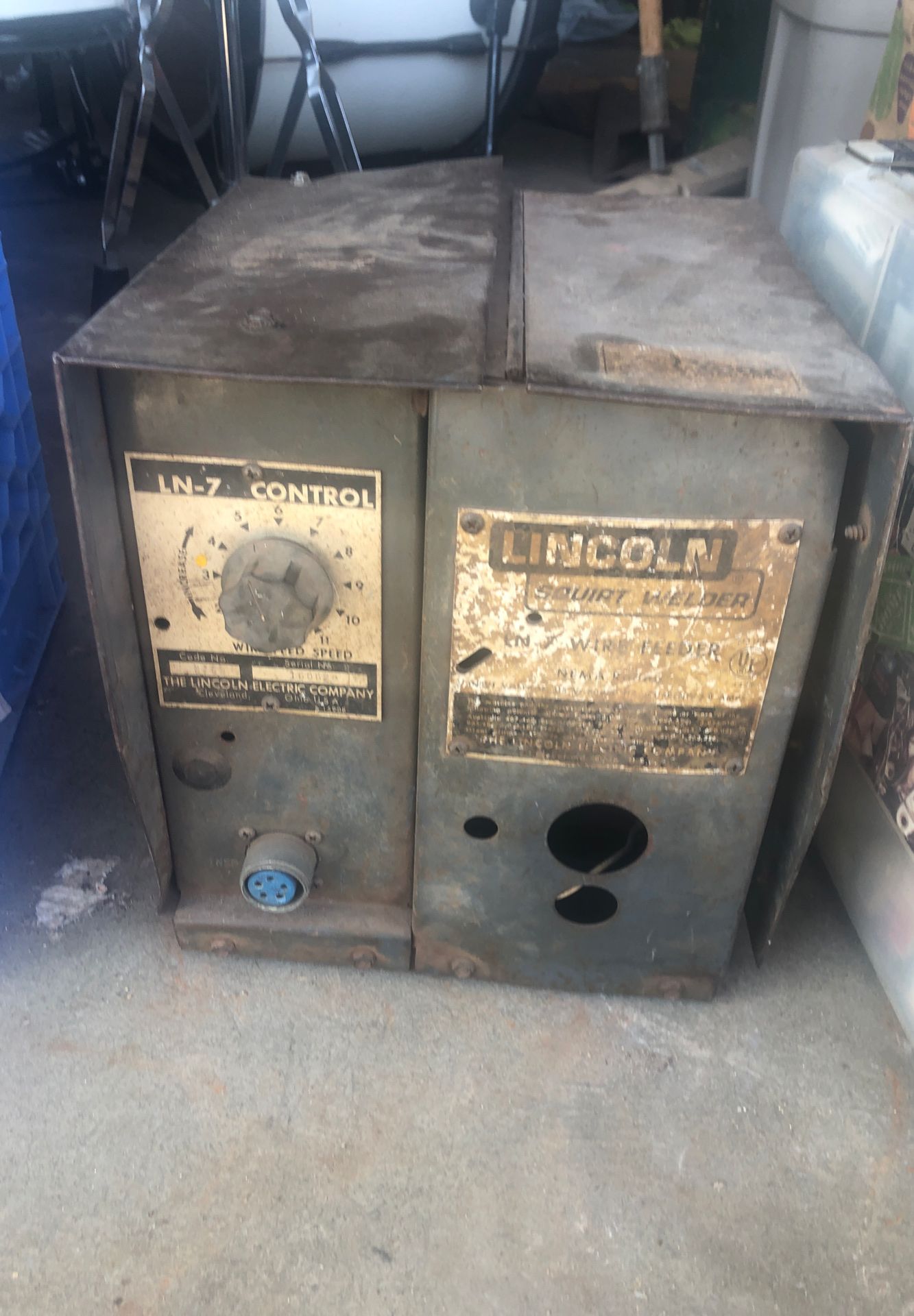 Lincoln LN7 wire feeder. Squirt welder