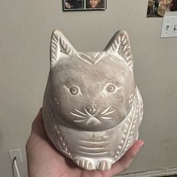 White Ceramic Cat Plant Pot 