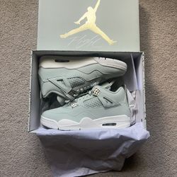 Jordan 4 “Seafoam” size 11w/9.5m