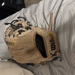 a2000 11.5 infield mitt