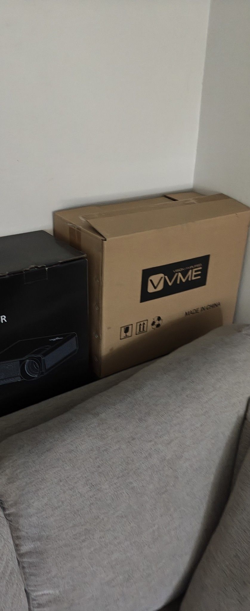 Brand New Led Projector HDMI USB VGA Pro White Model 