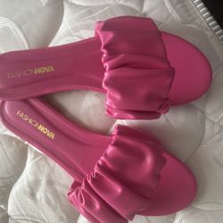 Fashion Nova Slides
