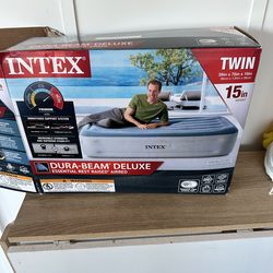 Twin air mattress