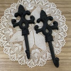 Hooks, Metal