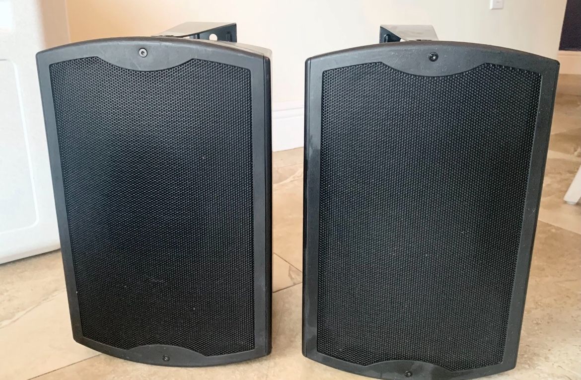 (2) Tannoy 6.5” 🔈 Outdoor/Weatherized ☔️ 70v/8ohm Speakers