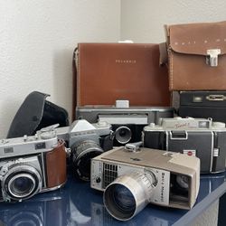 Lot Of Vintage Camera’s 