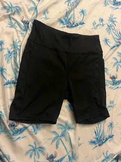 Shorts large in women