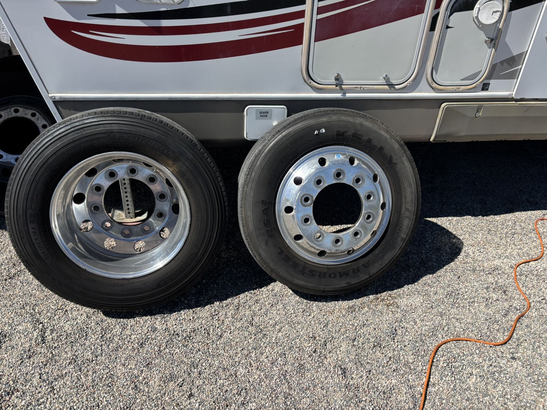 6 19.5 Alcoa Wheels And Tires 