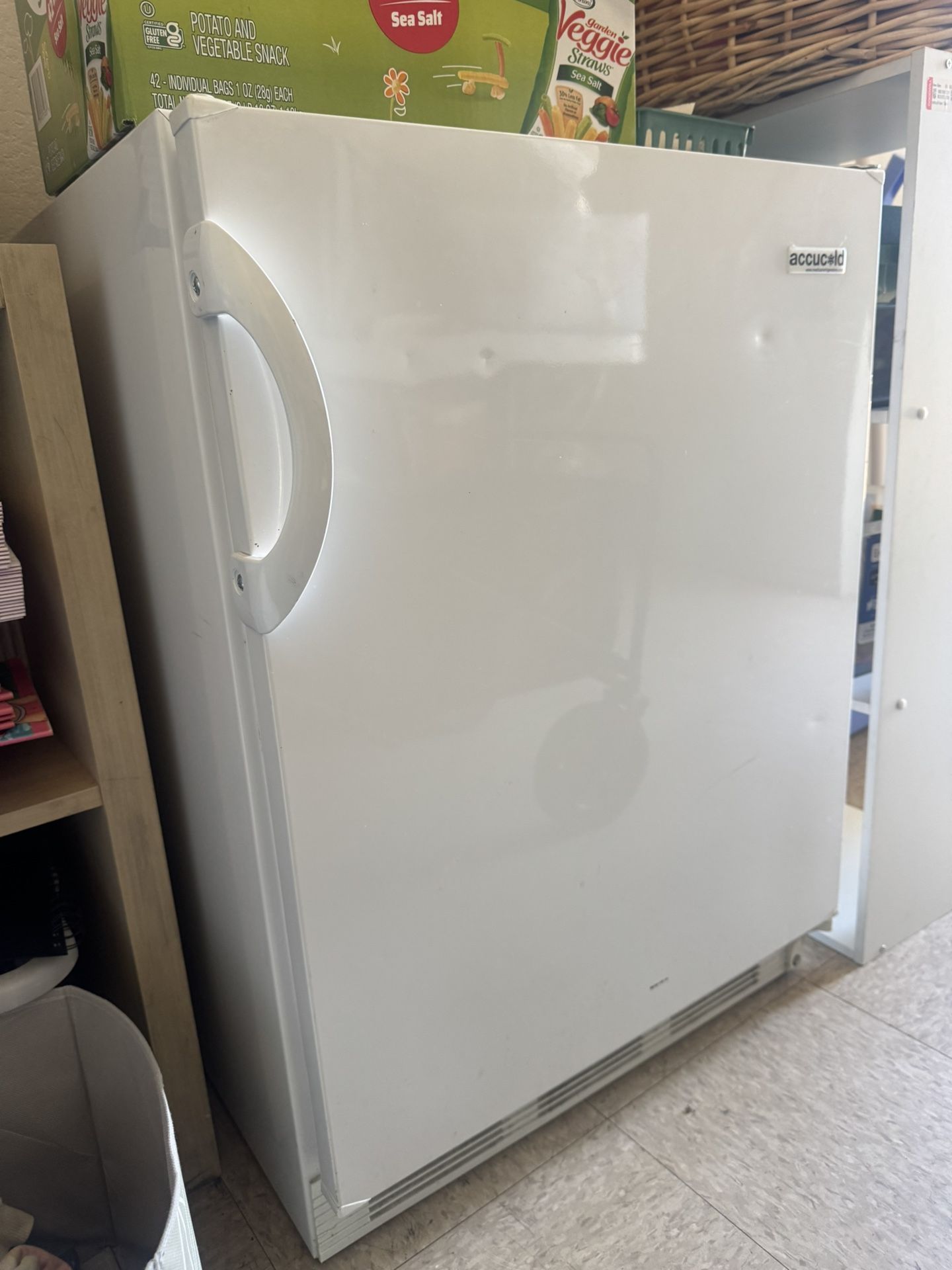 Accicold Mini fridge