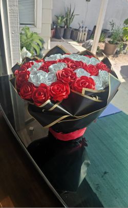 Bouquet of Roses with Satin
Ribbon