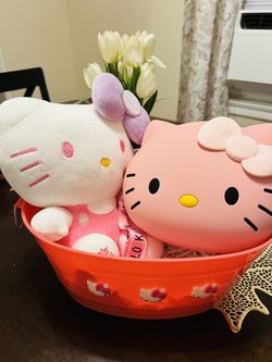 Hello Kitty Gift Basket