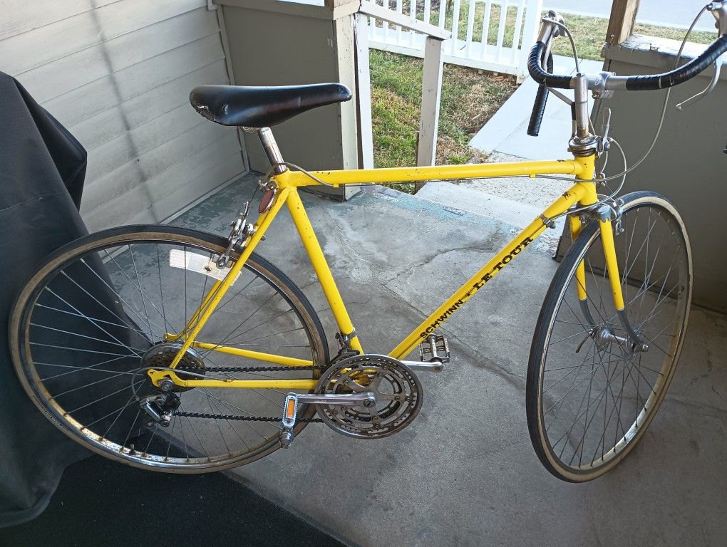1976 Schwinn La Tour 