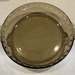 Vintage Pyrex Amber Glass Pie Plate