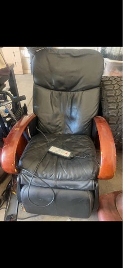 Used massage chair still works great very sturdy and comfortable