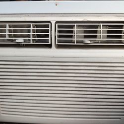 Working Danby AC Unit Window Air Conditioning 6000 BTUs Basic Conditioner Unit