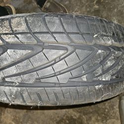 Nitto 215 45 R 17