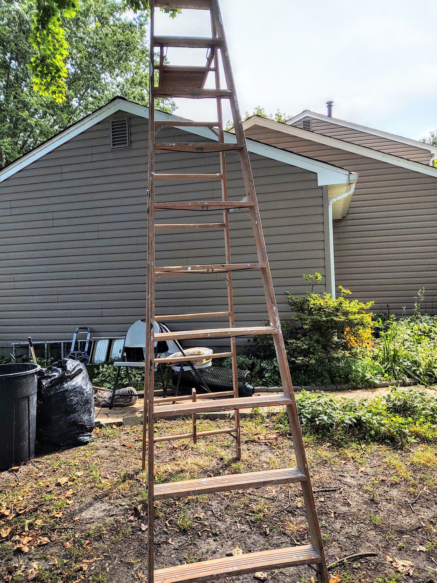 10 foot heavy duty step ladder
