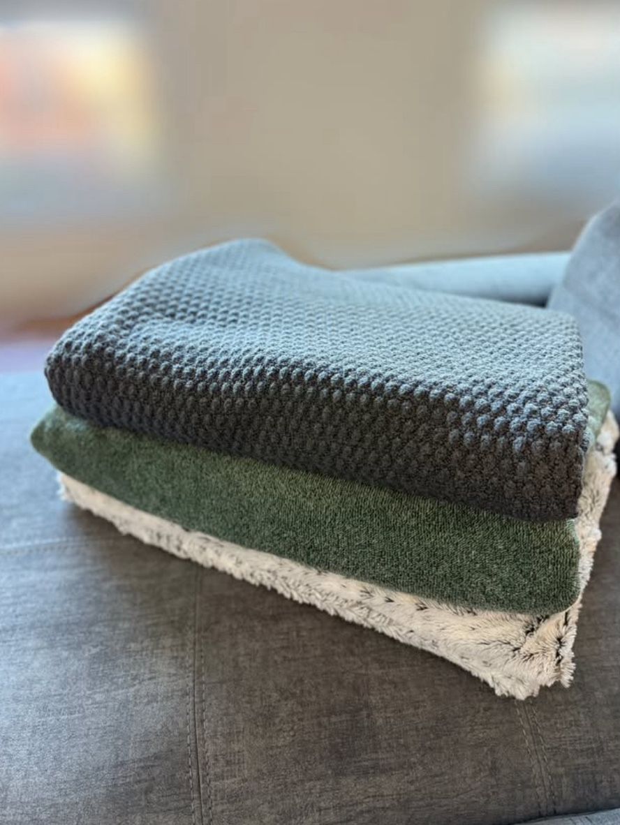 Throw Blankets - set of 4