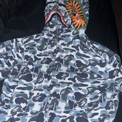 Bape Hoodie (Large)
