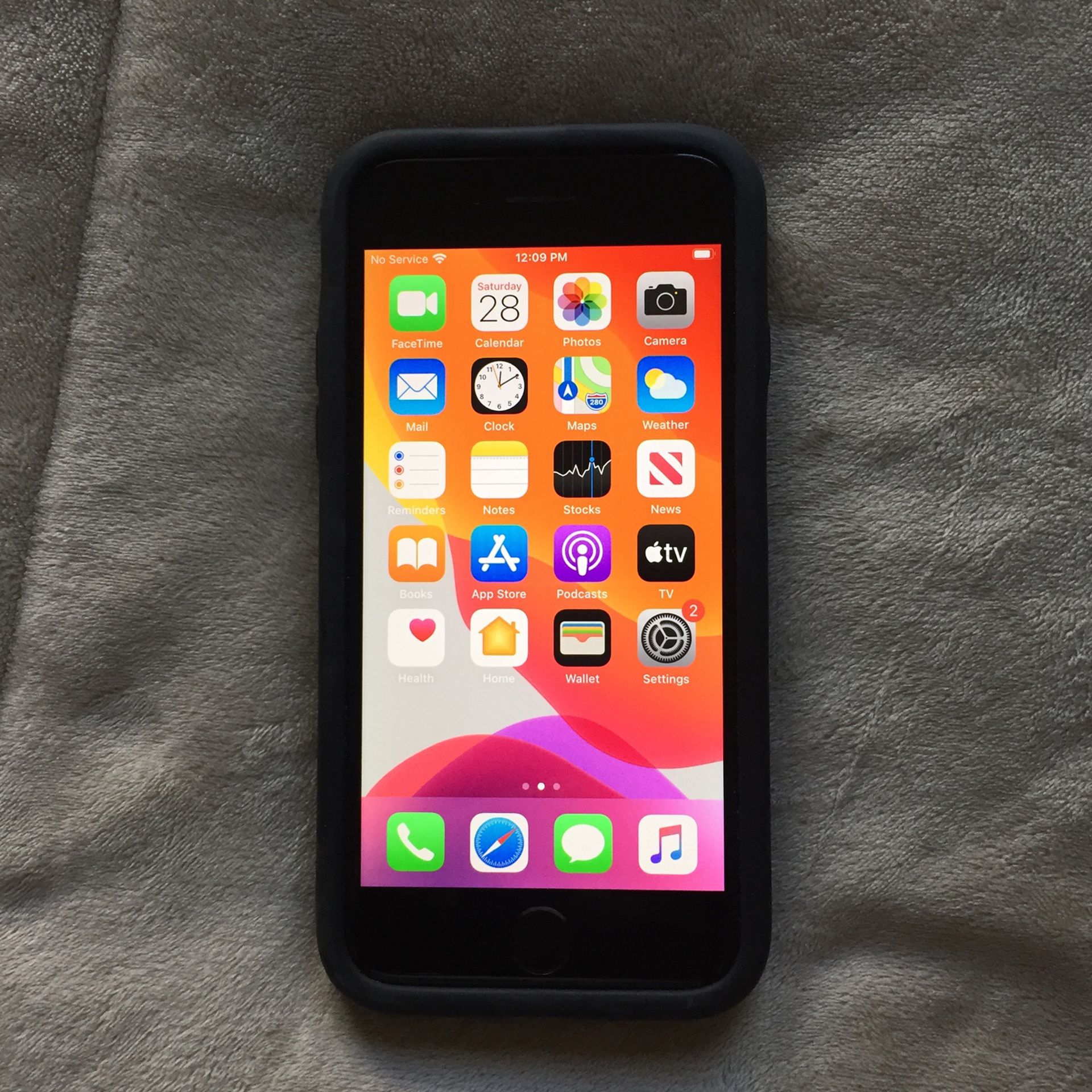IPhone 8 Excellent Condition 64 Ggb Clean No Scratched