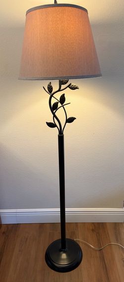 Decorative Leaf Floor Lamp