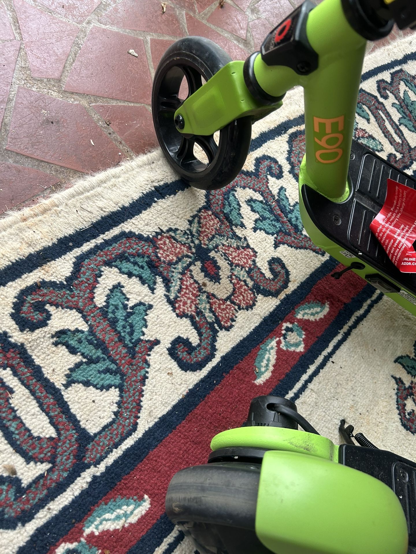 2 Electric Scooters