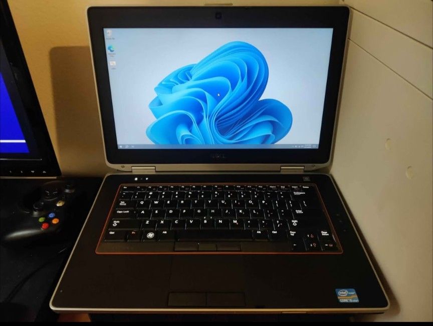 Dell 14" Laptop - Intel Core i5 3.2ghz, 8gb RAM, NEW 500gb, Windows 10, HD 3000 GPU (Roblox), Backlit Keys, Office 365, Drop Proof