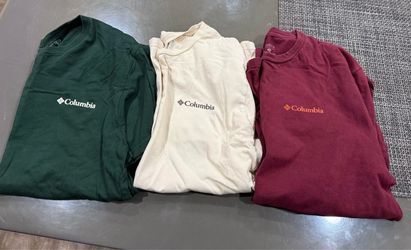 Mens Columbia shirts lot size med