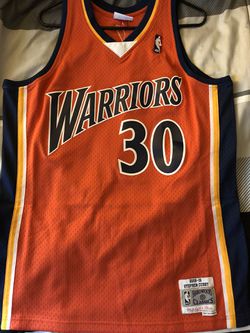 2015 Steph Curry Golden State Warriors home jersey for Sale in Sylvania, OH  - OfferUp