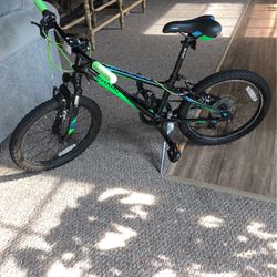 Haro Kids Bike In Like New Condition 
